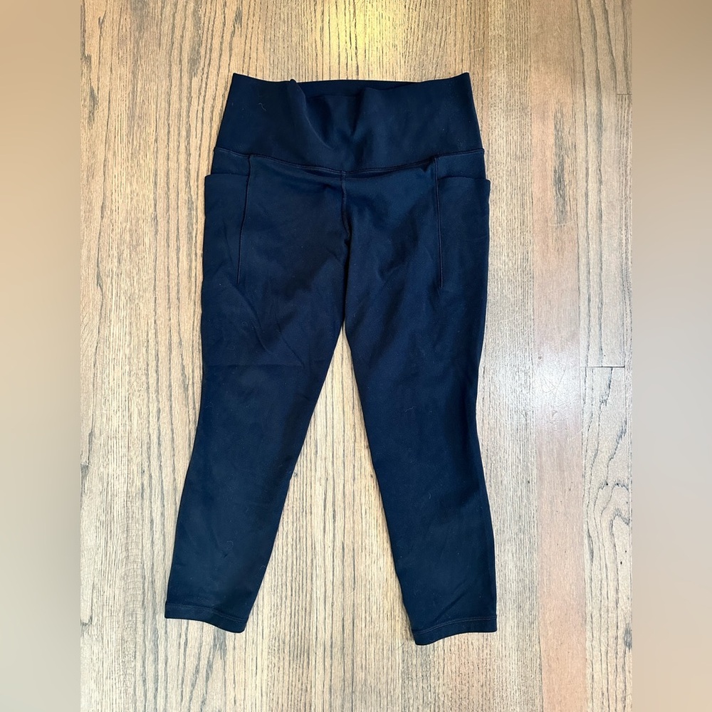 Athleta Salutation Stash Pocket ll 7/8 Tight-Size MP (Medium Petite)-Black